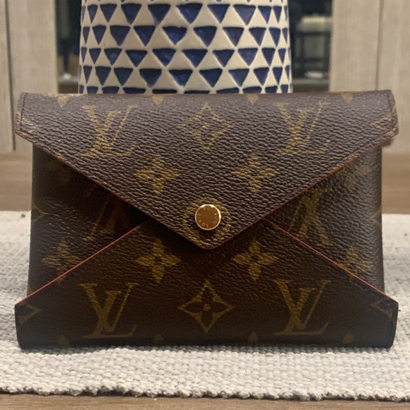 Authentic new Louis Vuitton Kirigami Pochette med - Picture 3 of 8